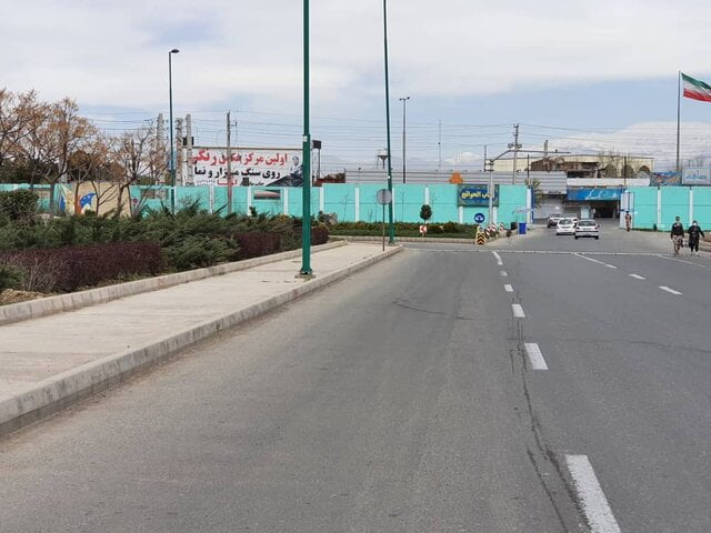 تردد روان در بهشت زهرا(س)/ تعامل بی‌سابقه مردم با مسئولان