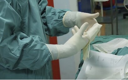 چالش پزشک‌نماها و جریمه حداکثر ۱۰ میلیون تومانی/سن بازنشستگی پزشکان