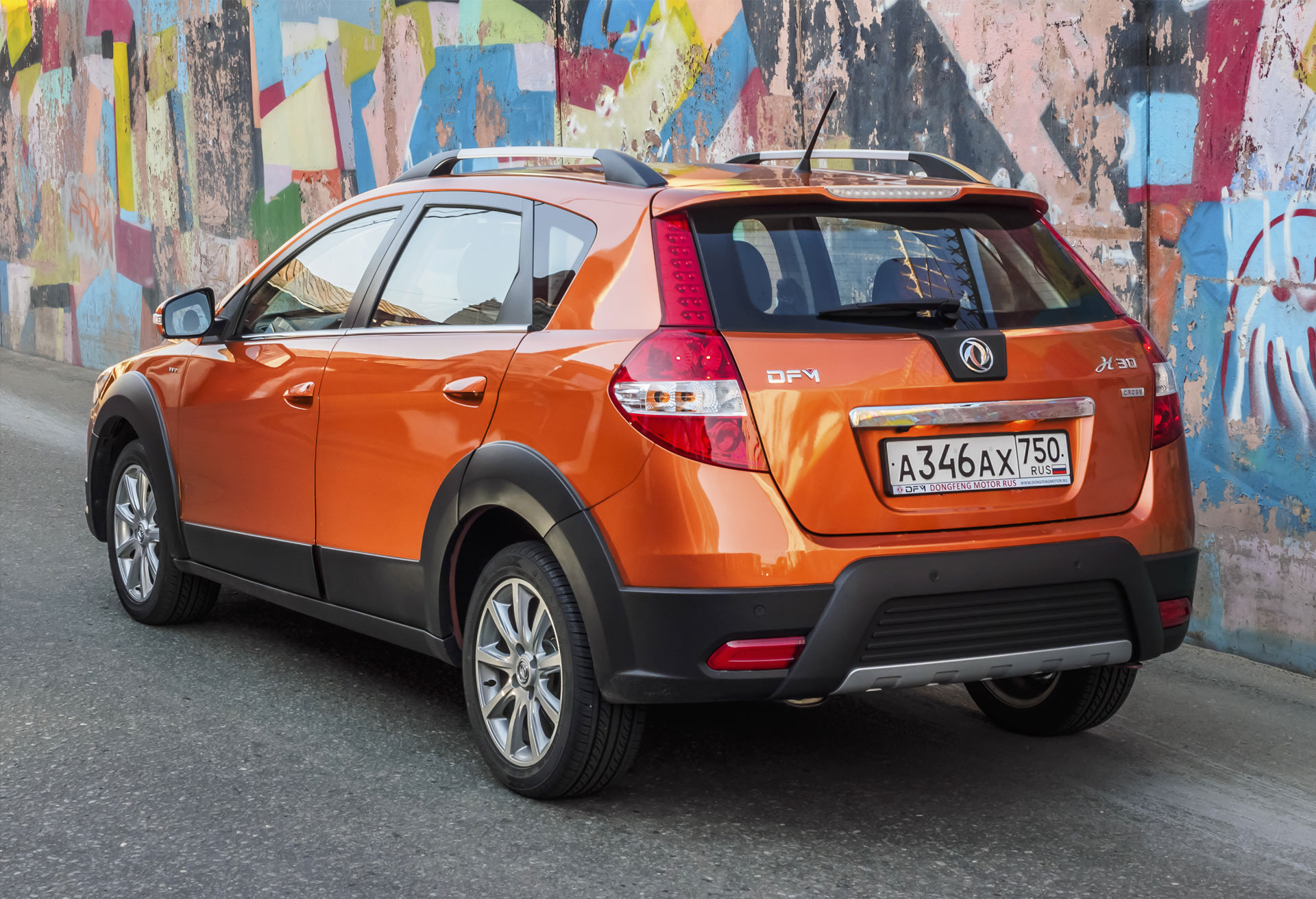 عکس l از آمدن دانگ فنگ به ایران و فروش دانگ فنگ در کشورهای دیگر