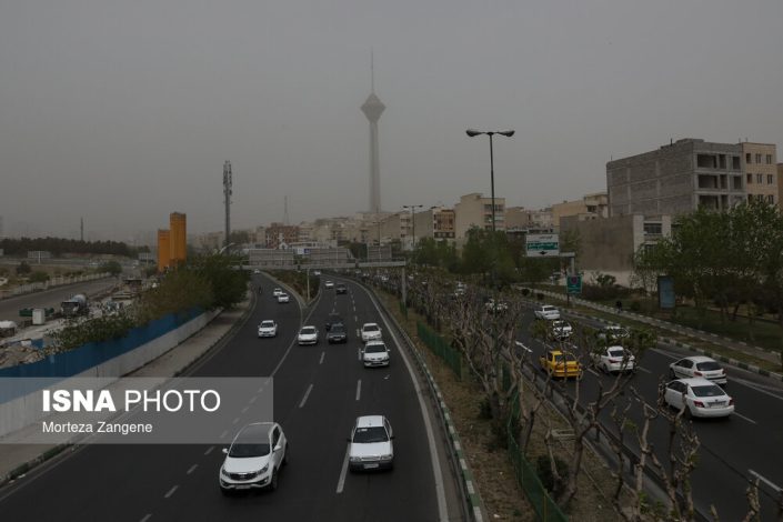 کیفیت «نارنجی» هوای تهران در ۱۱ ایستگاه