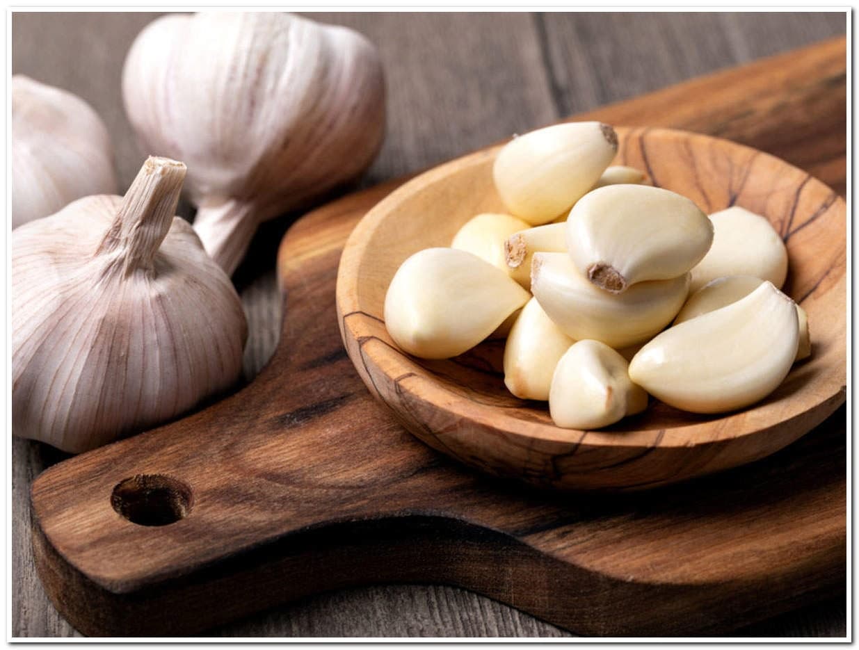 فواید خوردن سیر خام همراه با غذا