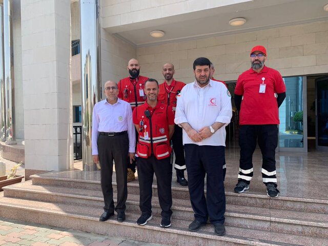 افزوده شدن زبان فارسی به اپلیکیشن «کمکم کن» برای حجاج/ تسهیل تردد آمبولانس‌های ایران در عربستان