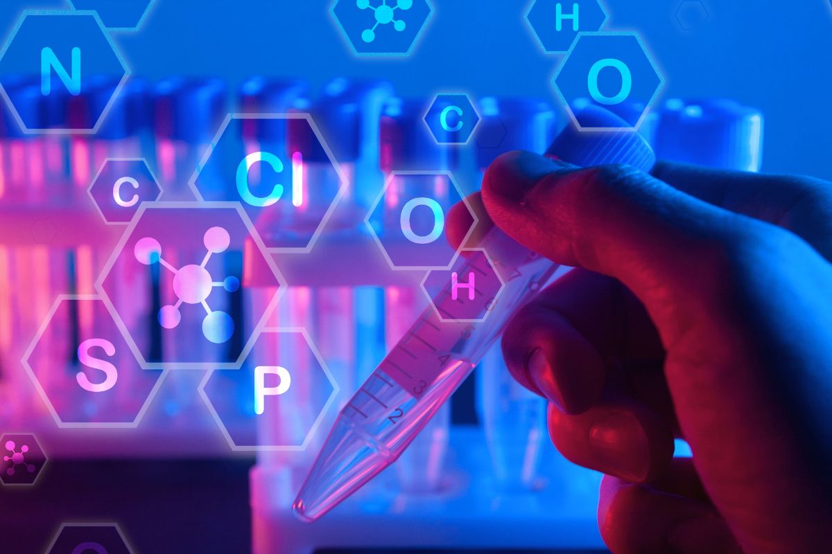 کاربردی ترین مواد شیمیایی در صنعت رنگسازی