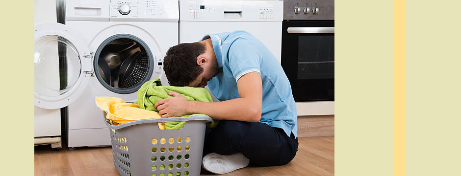 چرا لباس در ماشین لباسشویی سفیدک میزند