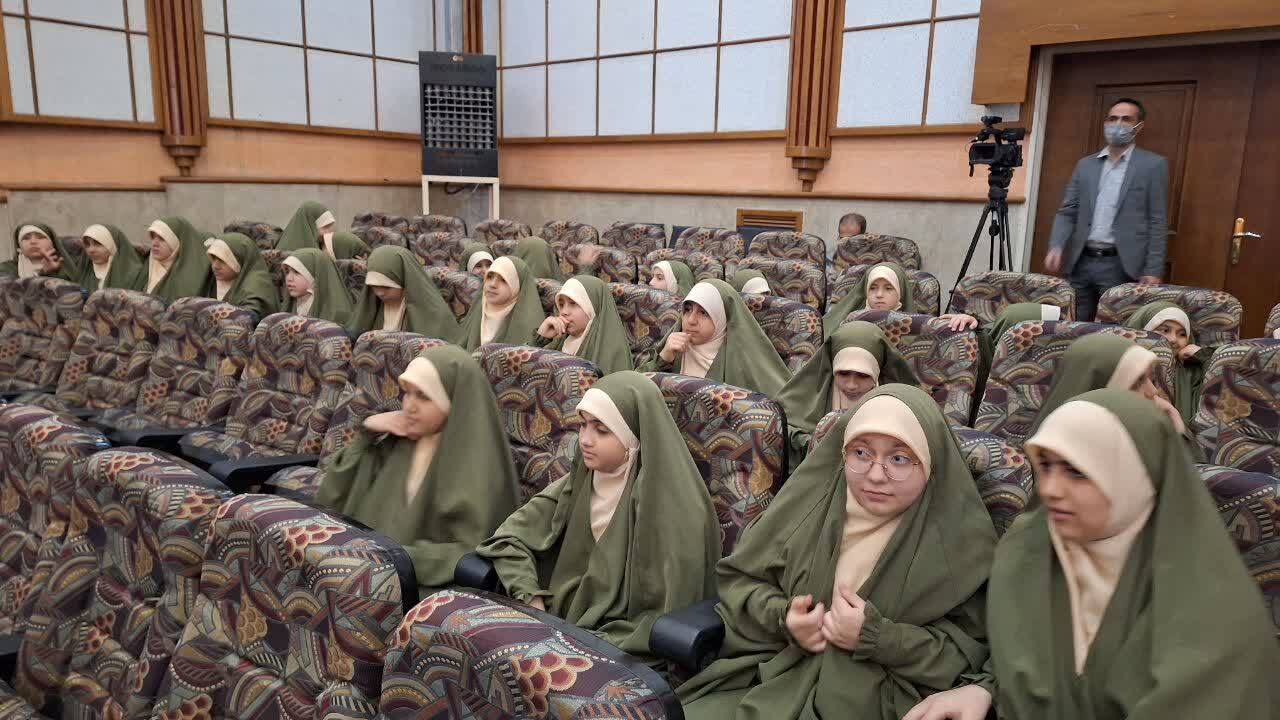 مجمع مشورتی نظام مسائل حلقه واسط برای شناسایی و حل مشکلات است