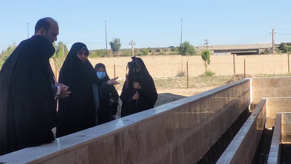 بازدید انسیه خزعلی از مراحل پیشرفت پروژه‌ای در رابطه با کاهش آسیب و بازپروری زنان استان قم