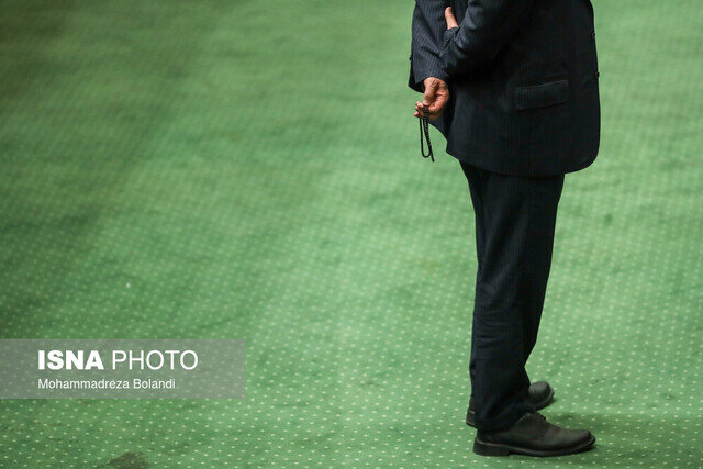 وداع ۱۶۶ نماینده با بهارستان/هشدار اورژانس به شناگران