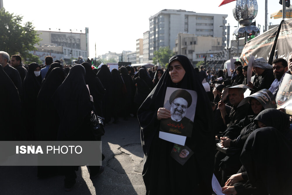 فعالیت ۱۵۰۰ پاکبان در مراسم تشییع شهدای خدمت / استقرار خودروهای آتش نشانی در مسیر