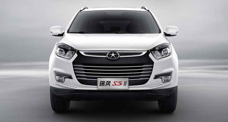 چالش نبود لوازم یدکی خودروهای چینی