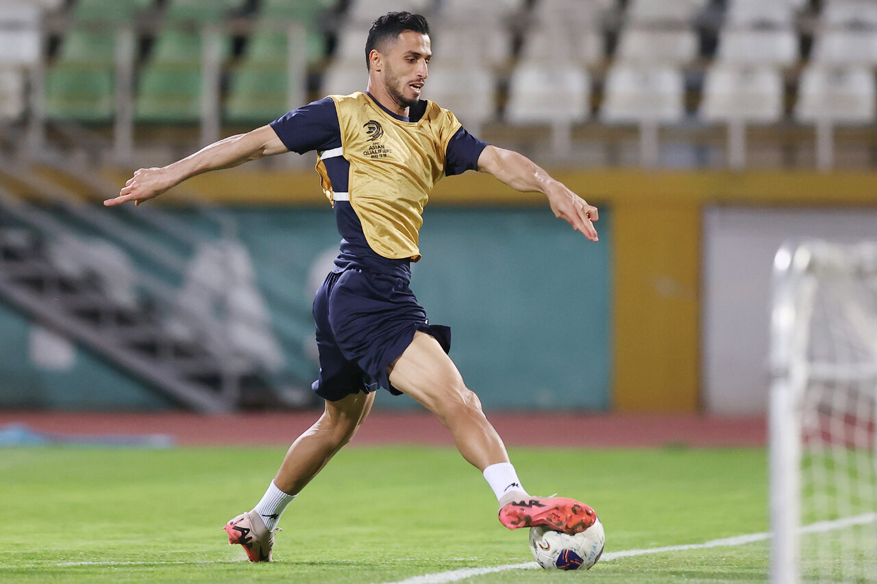 علی علیپور: من سرباز تیم و کشورم هستم/ دوست دارم با رونالدو در یک جزیره تنها باشم