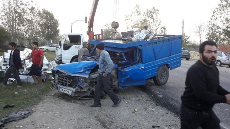 نیسان آبی رکورد دار واژگونی در روزهای بارانی/جایگزینی گاردریل‌ها با نیوجرسی در بزرگراه‌های پایتخت