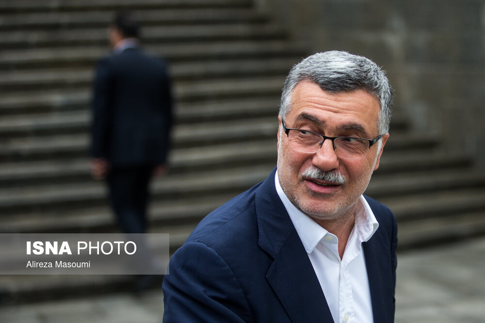 بازدید وزیر بهداشت از آزمایشگاه ملی نقشه‌ برداری مغز