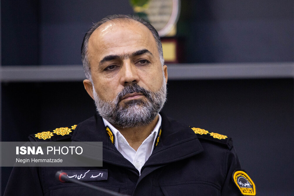 سقوط مرگبار از خودرو در محور طبس/سرنشین ۸ ساله پژو جان خود را از دست داد