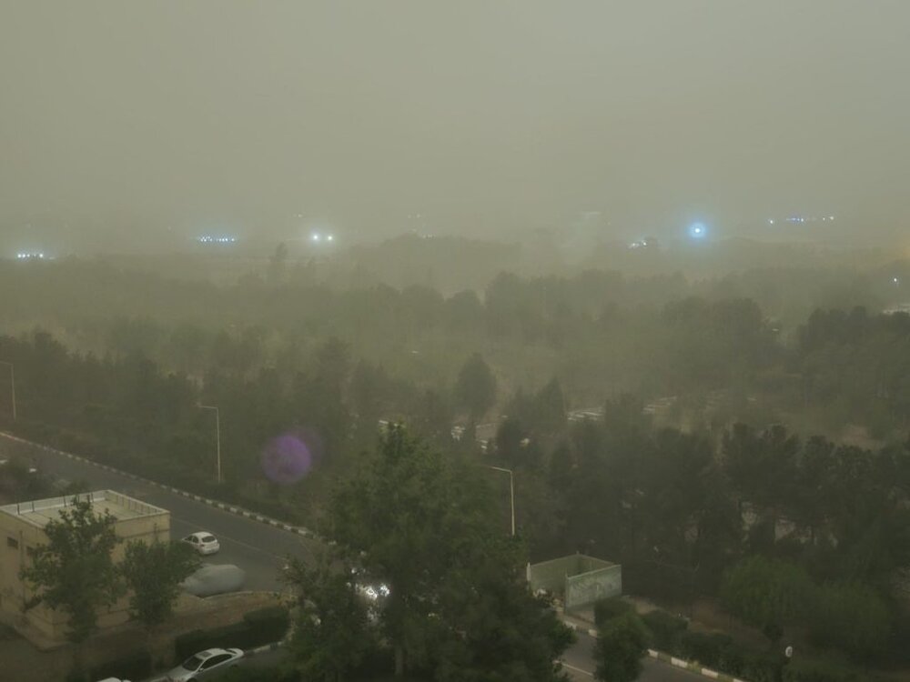 یک کشته و ۲۹ مصدوم در طوفان امشب تهران