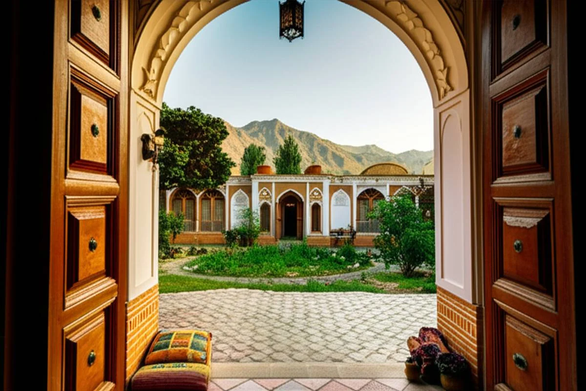 اقامتگاه بوم گردی ماه سلطان شیراز؛ تجربه اقامت در خانه ای صد ساله در قلب بافت تاریخی
